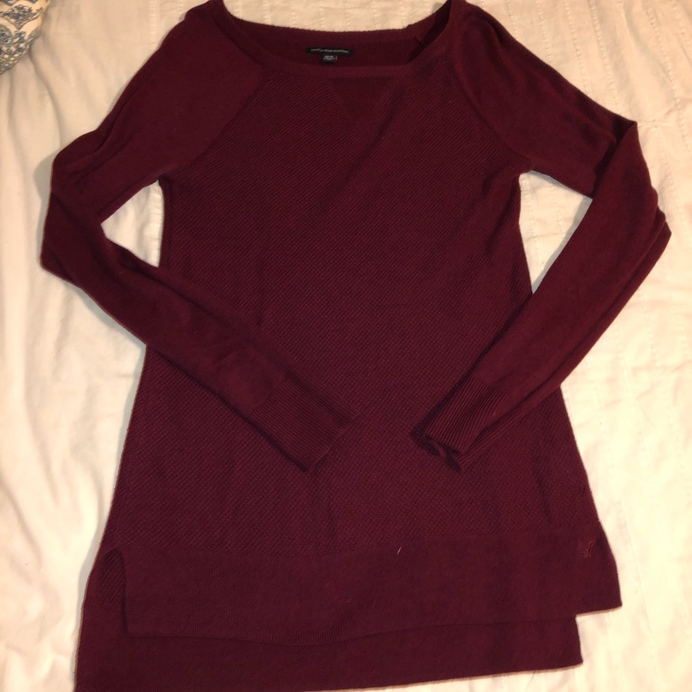 American Eagle Burgundy Sweater